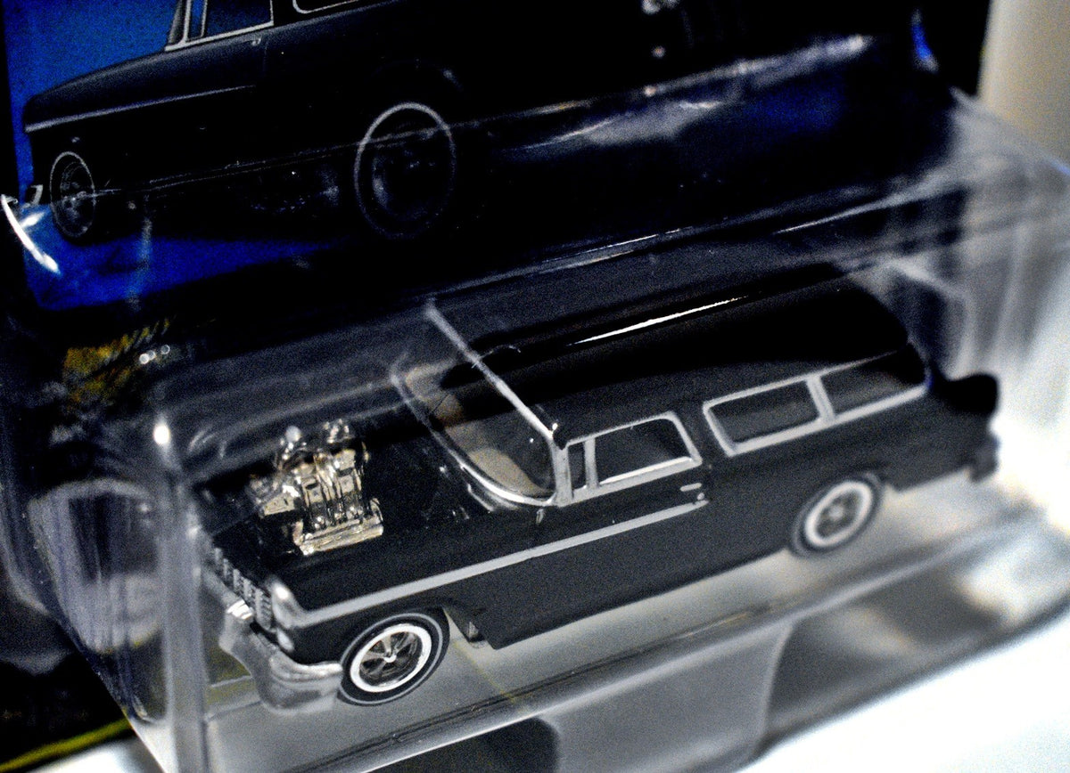 Johnny Lightning Street Freaks - Blacked Out - 1955 Chevrolet Nomad