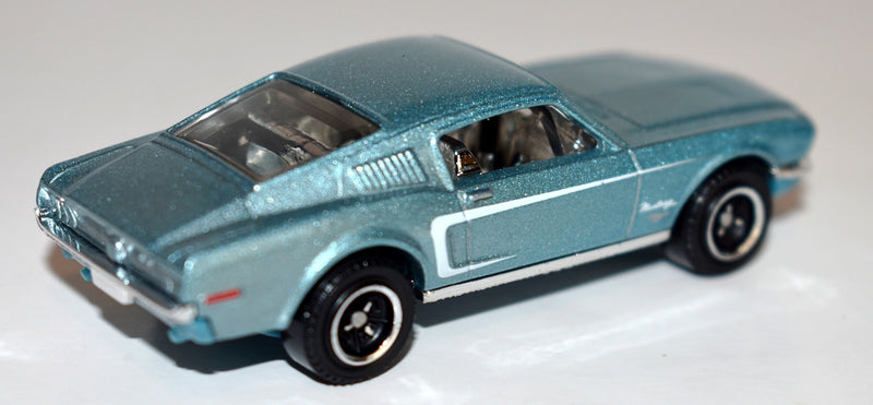 Matchbox -  1968 Ford Mustang Fastback (Retooled)