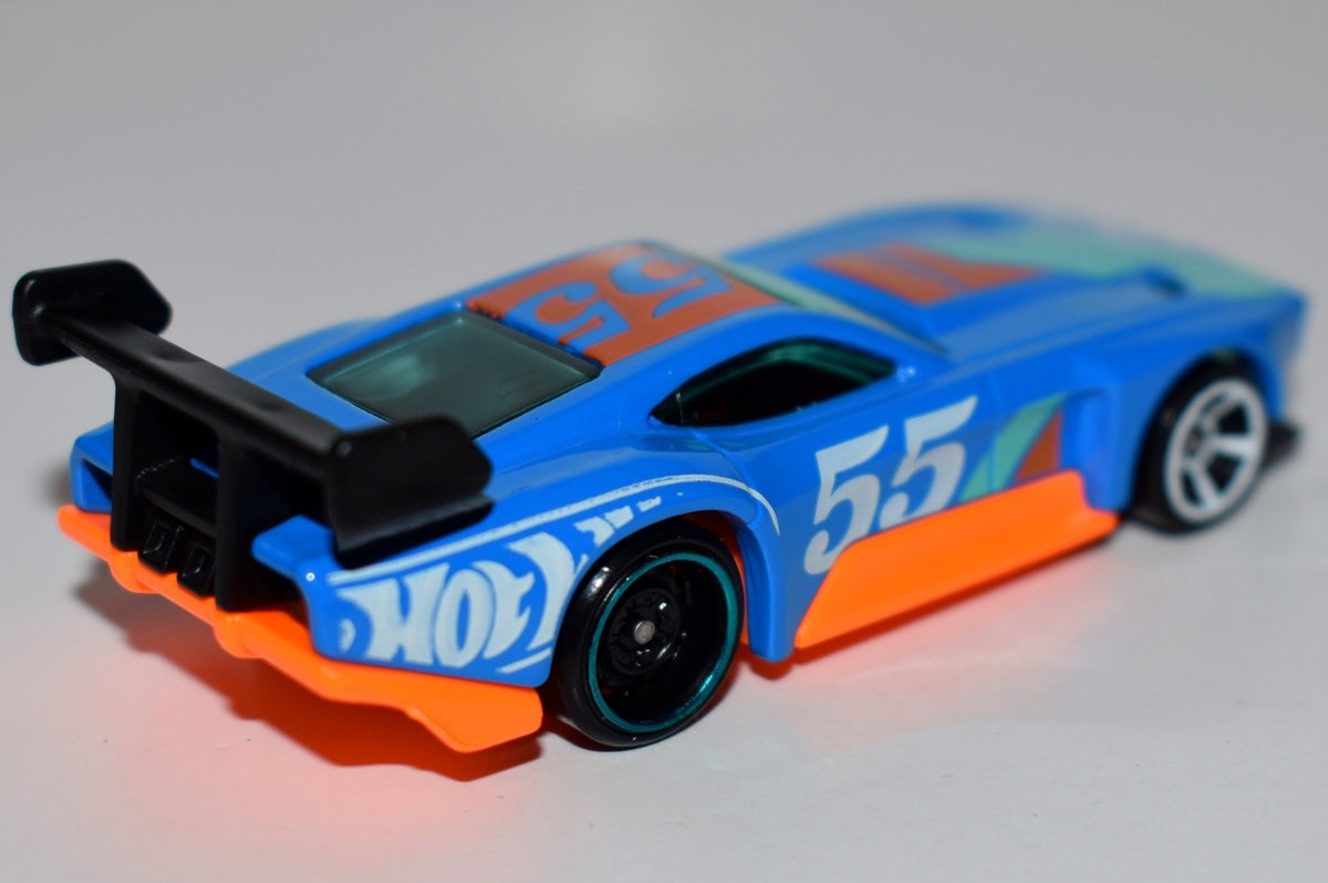 Hot Wheels  - Count Muscular - Custom Mustang