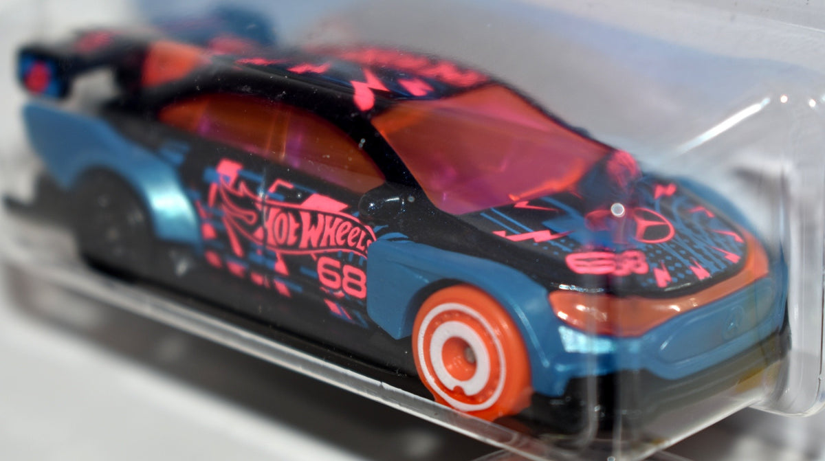 Hot Wheels -  New for 2026 - Mercedes-Benz CLA HW