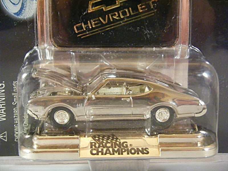 Racing Champions Mint Platinum Series - 1969 Oldsmbilie 442 - error package