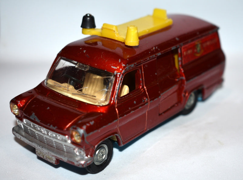 Dinky (260) Ford Transit Fire Appliance