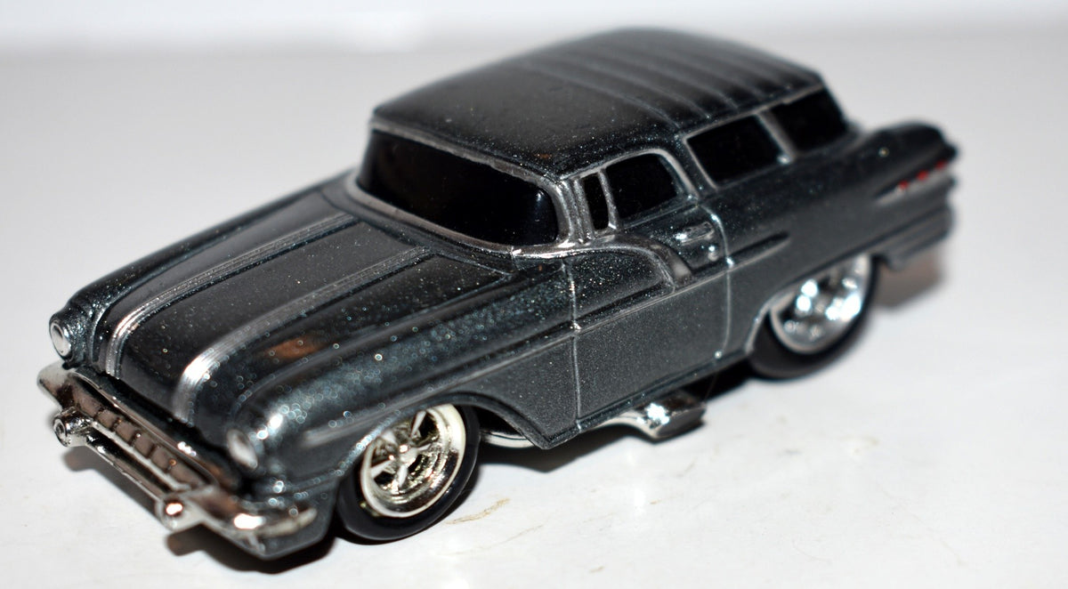 Muscle Machines    '56 Pontiac Safari Station Wagon