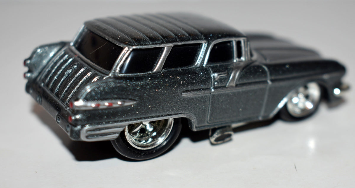 Muscle Machines    '56 Pontiac Safari Station Wagon
