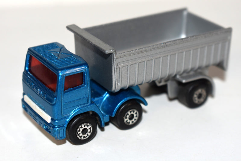 Matchbox  (1981) Leyland Articulated Dump Truck