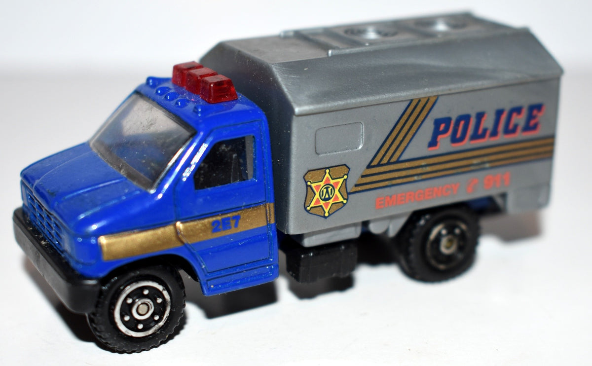 Track Star Collectibles - Ford Police EMS Truck