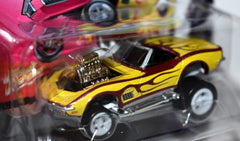 Johnny Lightning Street Freaks Zingers - Rare White Lightning - 1972 Chevrolet Corvette C3 Convertible