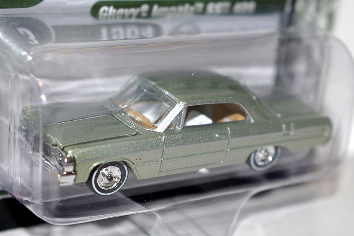 Racing Champions Mint Series - 1964 Chevrolet Impala SS 409