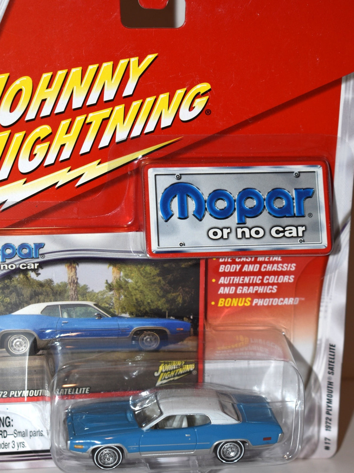 Johnny Lightning - MOPAR or No Car -1972 Plymouth Satellite