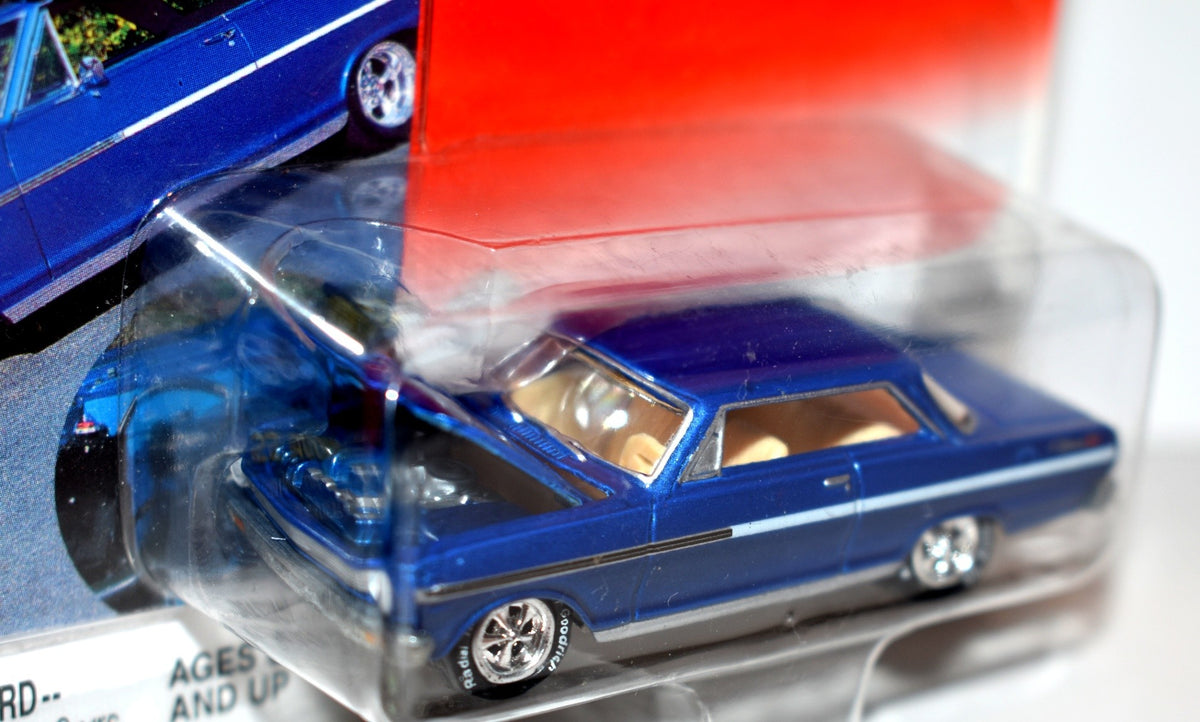 Johnny Lightning Super Chevy - 1963 Chevy Nova SS