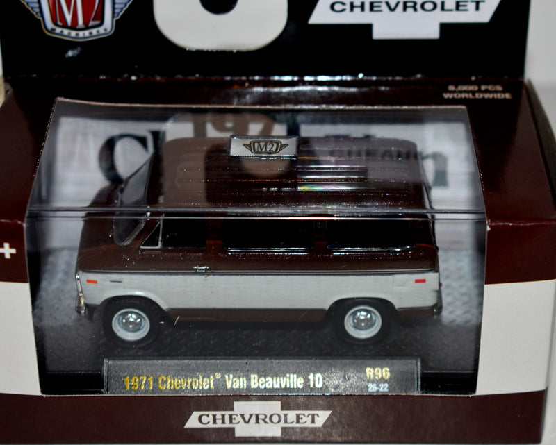 M2 Machines Detroit Muscle - 1971 Chevrolet Beauville Van
