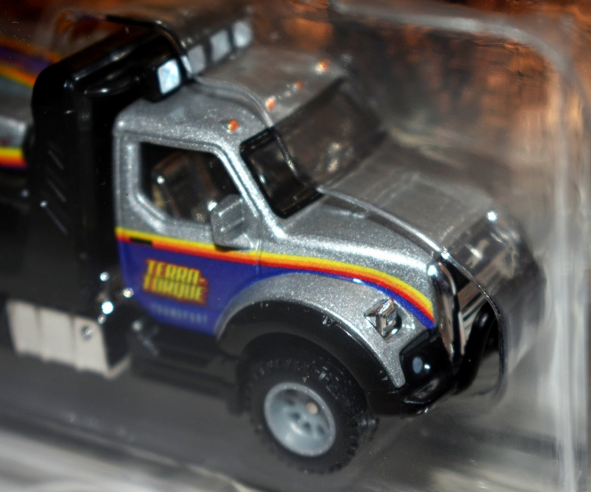 Hot Wheels Car Culture - Team Transport - 1967 Chevy Camaro Off-Road 4x4 and Flatbed Transporter
