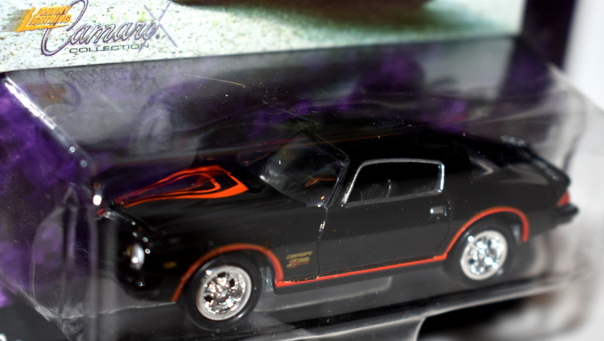 Johnny Lightning Camaro Collection - 1977 Camaro Z-28