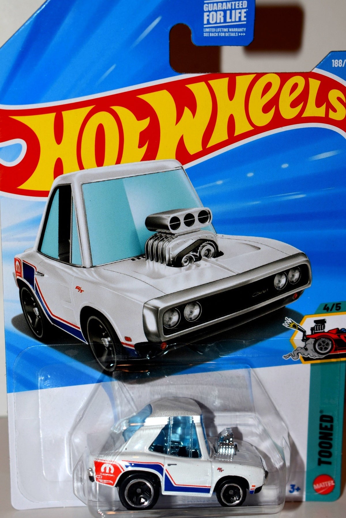 Hot Wheels   - Tooned  1970 Dodge Charger R/T