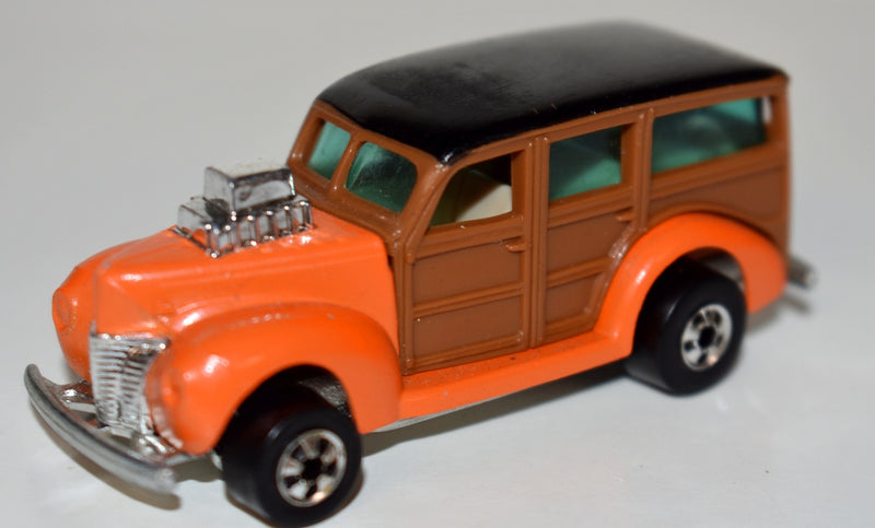 Hot Wheels - Rare California Dreamin' 1940's Ford Woody Wagon