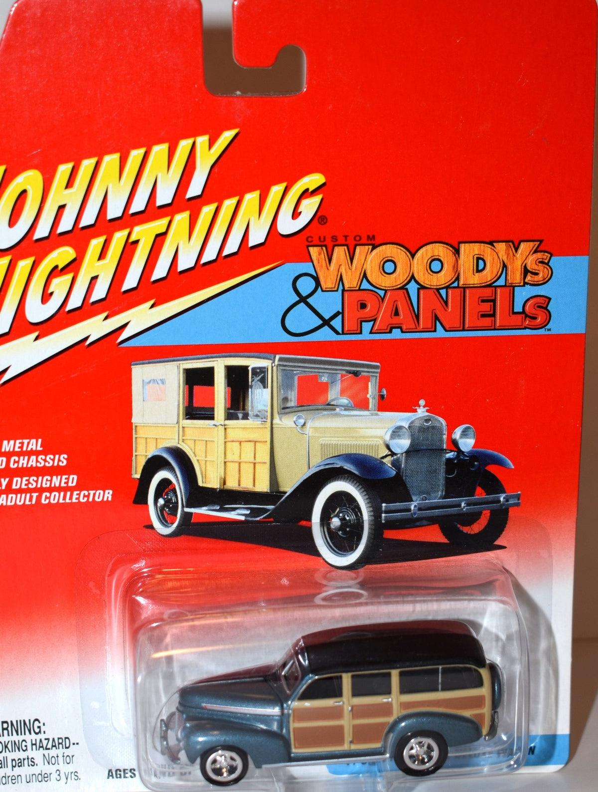 Johnny Lightning 1941 Chevrolet Special Deluxe Station Wagon
