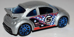 Hot Wheels - 2010 Mystery Car - Volkswagen Beetle Cup Car