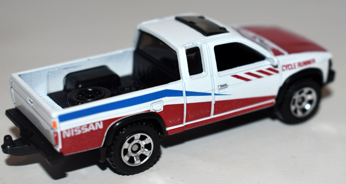Matchbox Nissan Hardbody Cycle Runner Pickup Truck