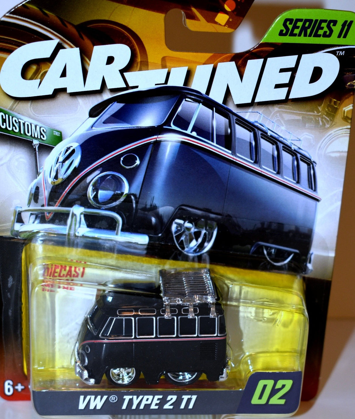 MGA Entertainment - Car Tuned - VW Type 2 T1 23 Window Van