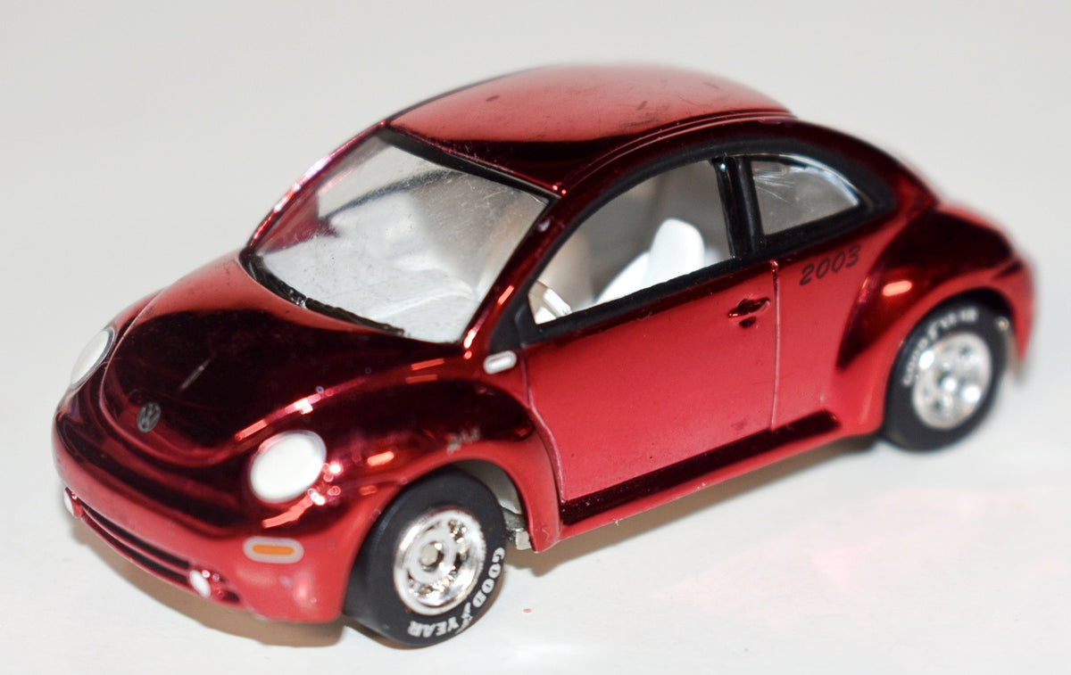 Johnny Lightning  - Holiday Classics 2003 Volkswagen Beetle