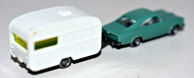 Wiking - N Scale - Vintage Opel Rekord and Caravan Trailer