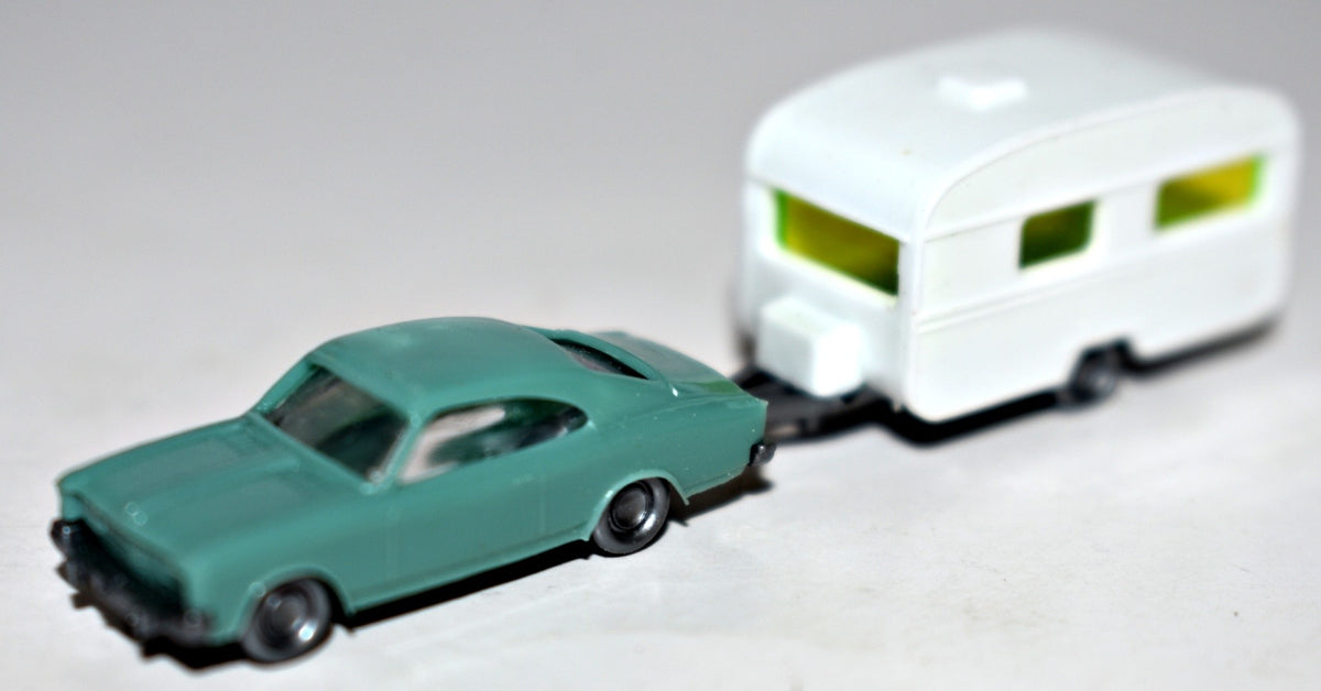 Wiking - N Scale - Vintage Opel Rekord and Caravan Trailer
