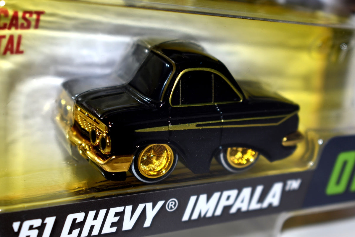 MGA Entertainment - CarTuned - 61 Chevy Impala