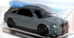 Hot Wheels 1994 Audi Avant RS2 Station Wagon