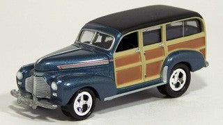 Johnny Lightning 1941 Chevrolet Special Deluxe Station Wagon