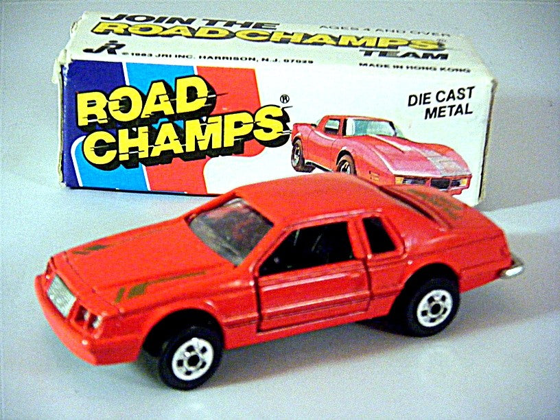 Road Champs Boxed - Ford Thunderbird Turbo Coupe