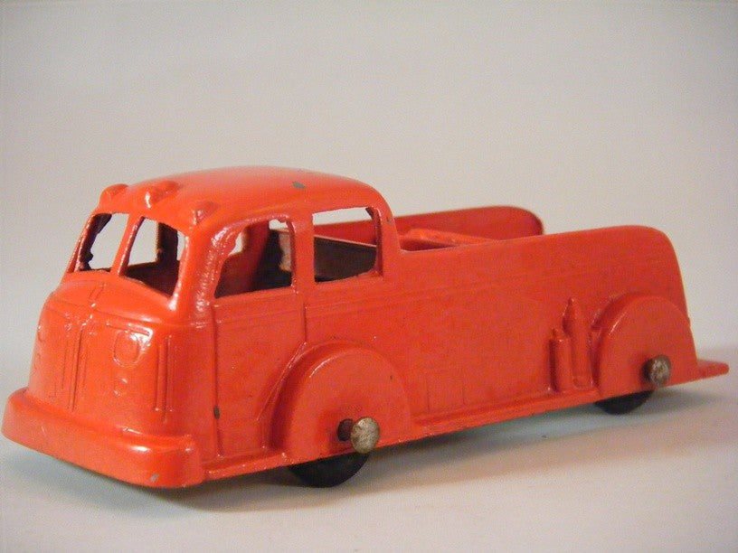 Tootsietoy 1949 American La France Pumper (Rare White Wheels)