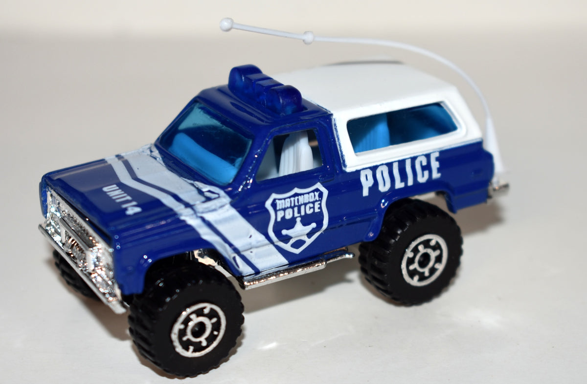 Matchbox Chevrolet Blazer Police Truck-1