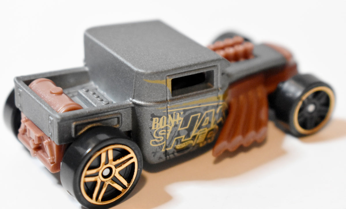 Hot Wheels -  Bone Shaker - Hot Rod Ford Pickup Truck-2