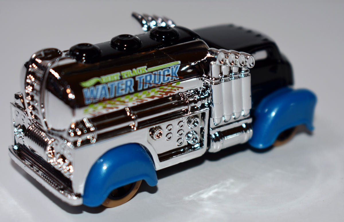 Hot Wheels Fast Gassin' - GM Pugnose Dirt Track Water Truck-2