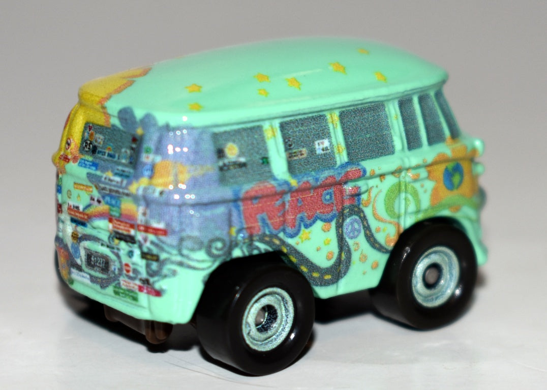 Disney Cars - HO Scale - Fillmore - Volkswagen Hippy Bus-2