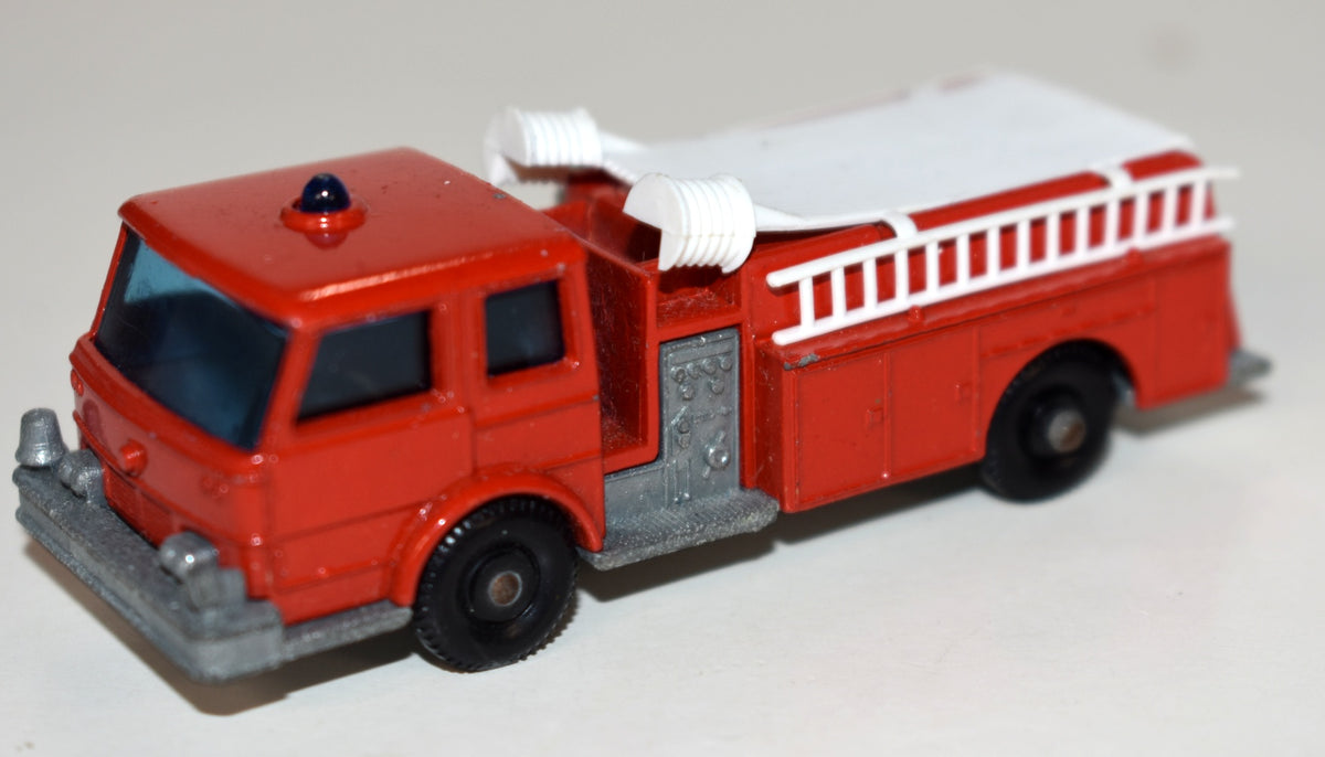 Matchbox Regular Wheels - Fire Pumper Truck (MB 29C)