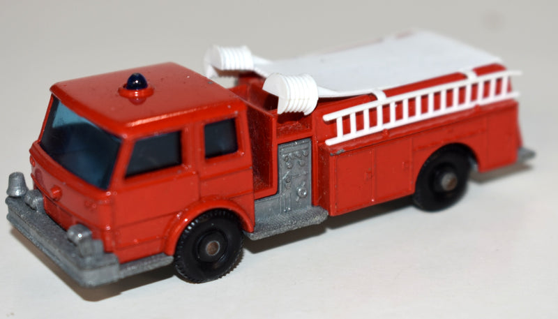 Matchbox Regular Wheels - Fire Pumper Truck (MB 29C)-1