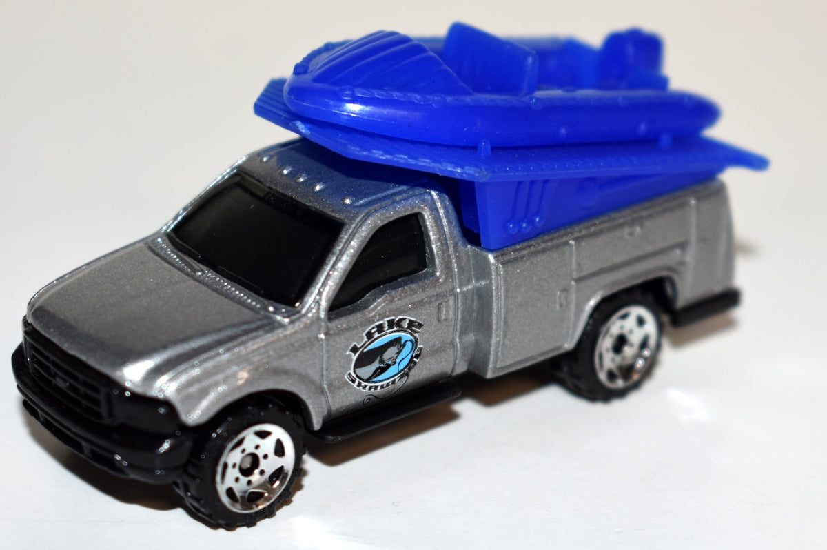 Matchbox - Ford F-250 Superduty Lake FishingTruck with Raft