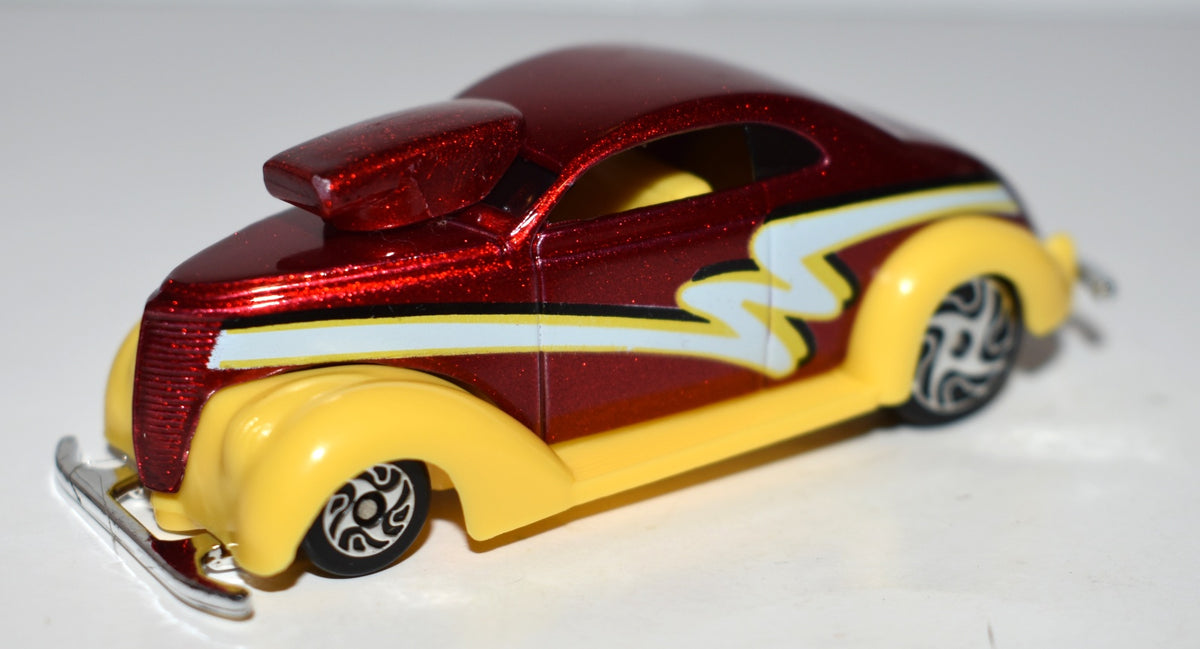 Racing Champions - 1934 Ford Coupe Hot Rod-1