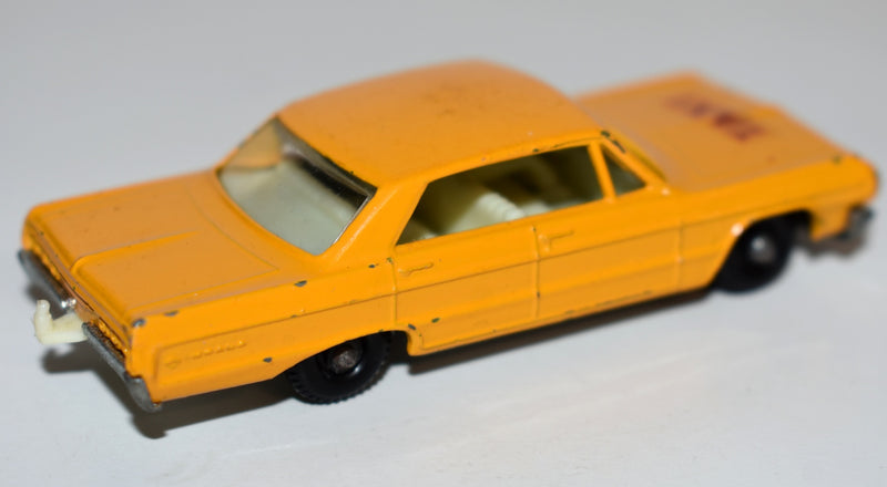 Matchbox Regular Wheels Chevrolet Impala Taxi-2