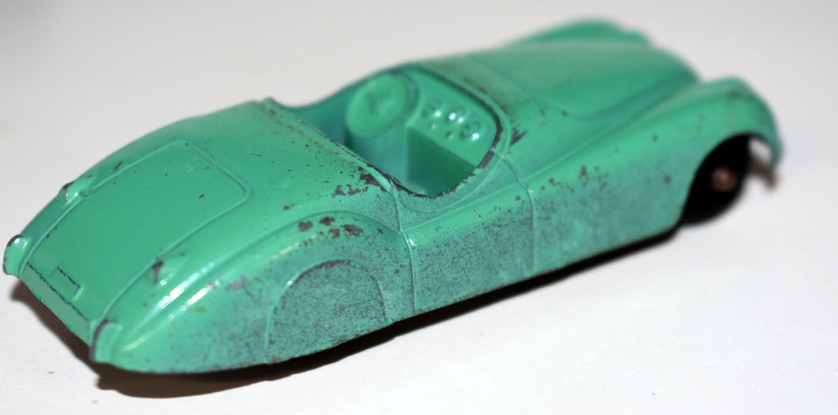 Tootsietoy 1954 Jaguar XK120 Convertible