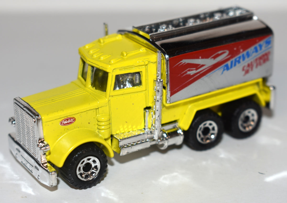 Matchbox - Peterbilt Airways Jet Fuel Tanker