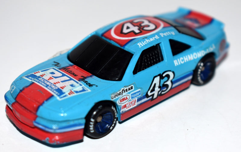 Racing Champions - Petty Farewell Tour Pontiac Grand Prix - Richmond - The Action Track-1