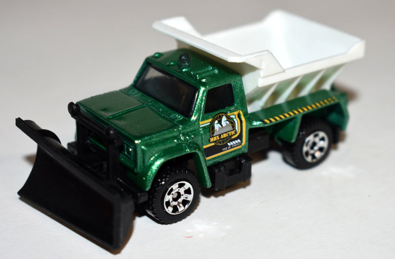 Matchbox - Chevrolet Arctic Division Snow Plow and Salt Spreader-1