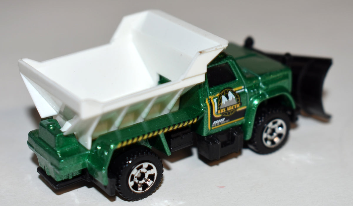 Matchbox - Chevrolet Arctic Division Snow Plow and Salt Spreader-2
