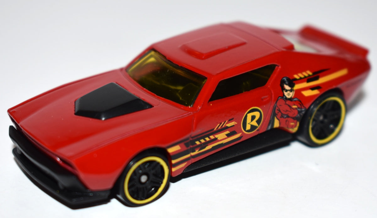 Hot Wheels - Batman & Robin - Robin's Muscle Bound Car-1
