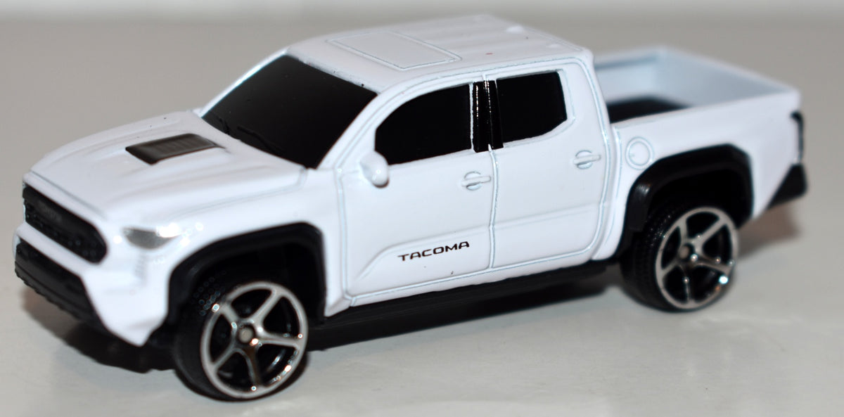 Maisto Adventure Force - Toyota Tacoma TRD Pro Pickup Truck