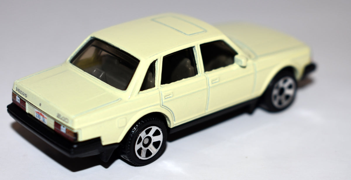 Matchbox   - 1986 Volvo 240-2