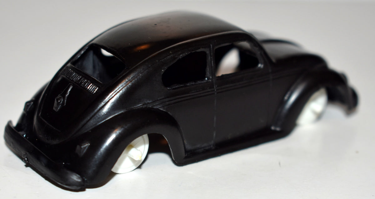 Marx: 1960 Volkswagen Beetle (1961 Sears Christmas Catalog exclusive)-2